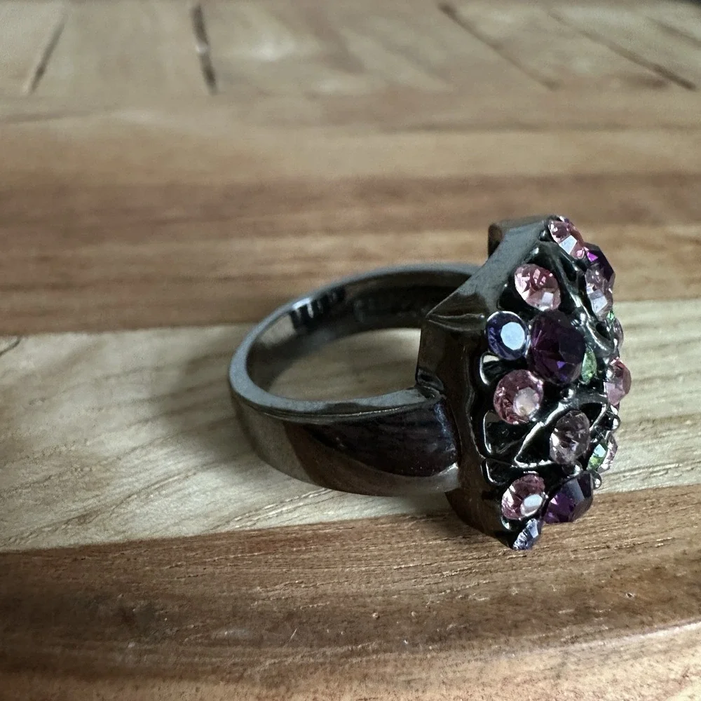 Vintage Cocktail Ring Size 8 Floral Multicolor Rhinestones Charcoal Gunmetal‎